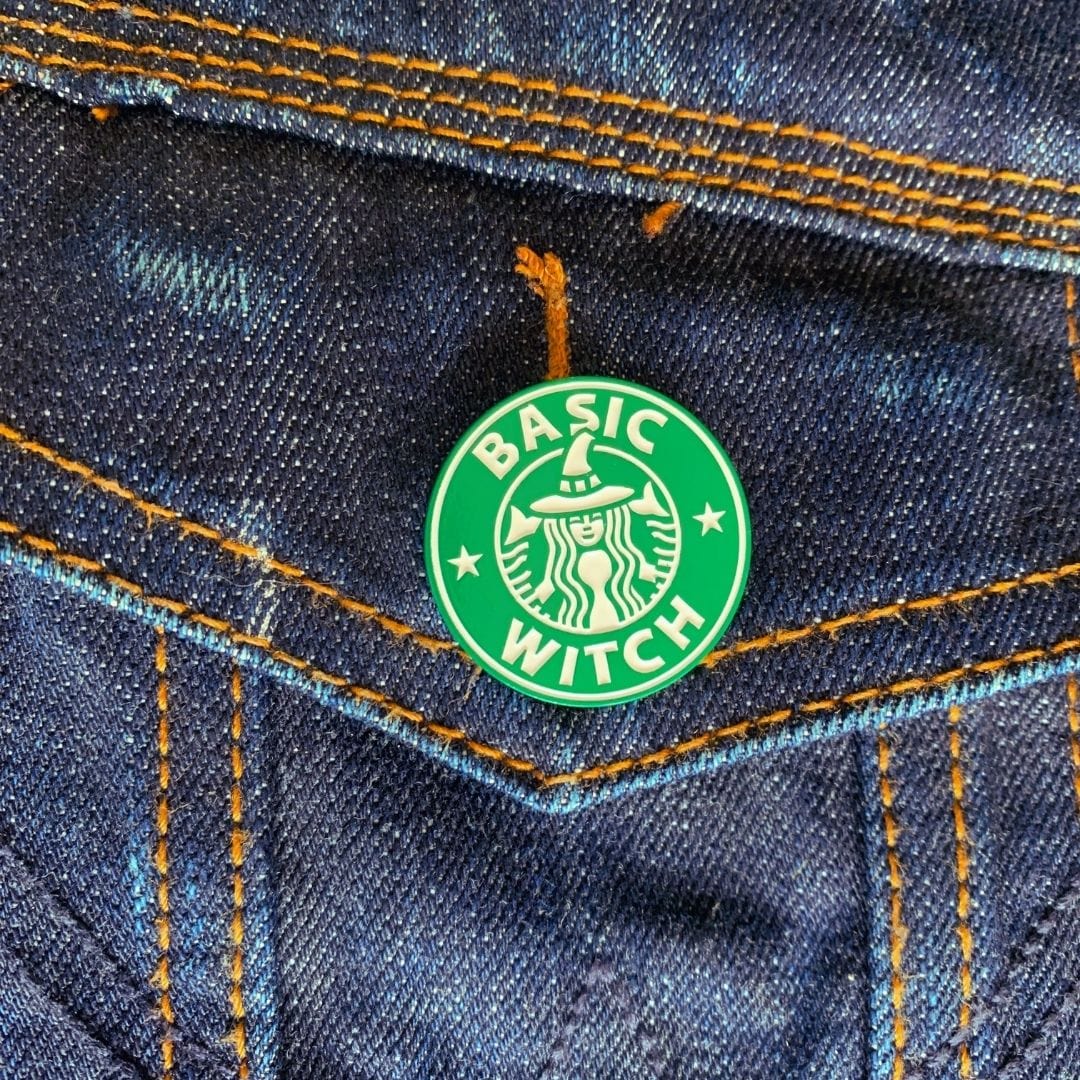 Basic Witch - Pin Badge Famous Rebel