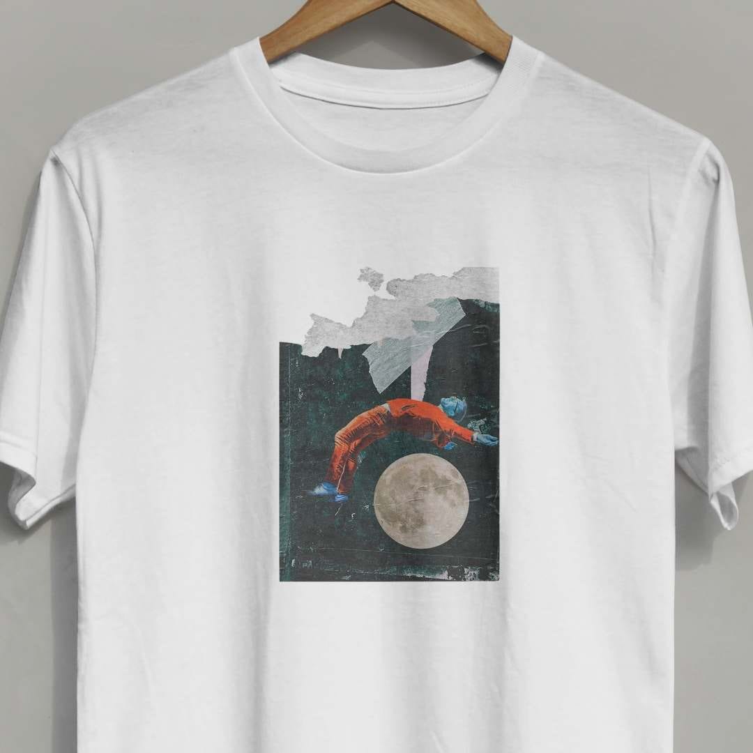 Blue Man Over The Moon -T-Shirt-Famous Rebel