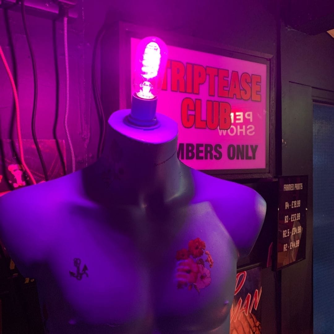 Mannequin Art Light - Sasha - Blue-Lighting-Famous Rebel