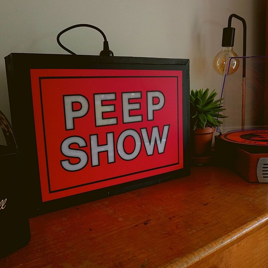 Peepshow - Lightbox Famous Rebel