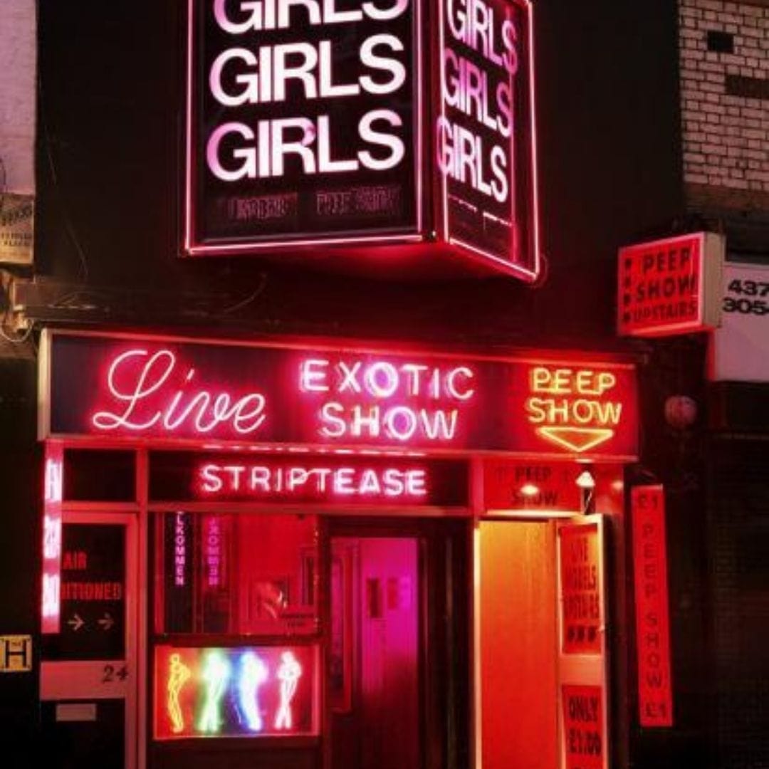 Striptease Club - Lightbox Famous Rebel